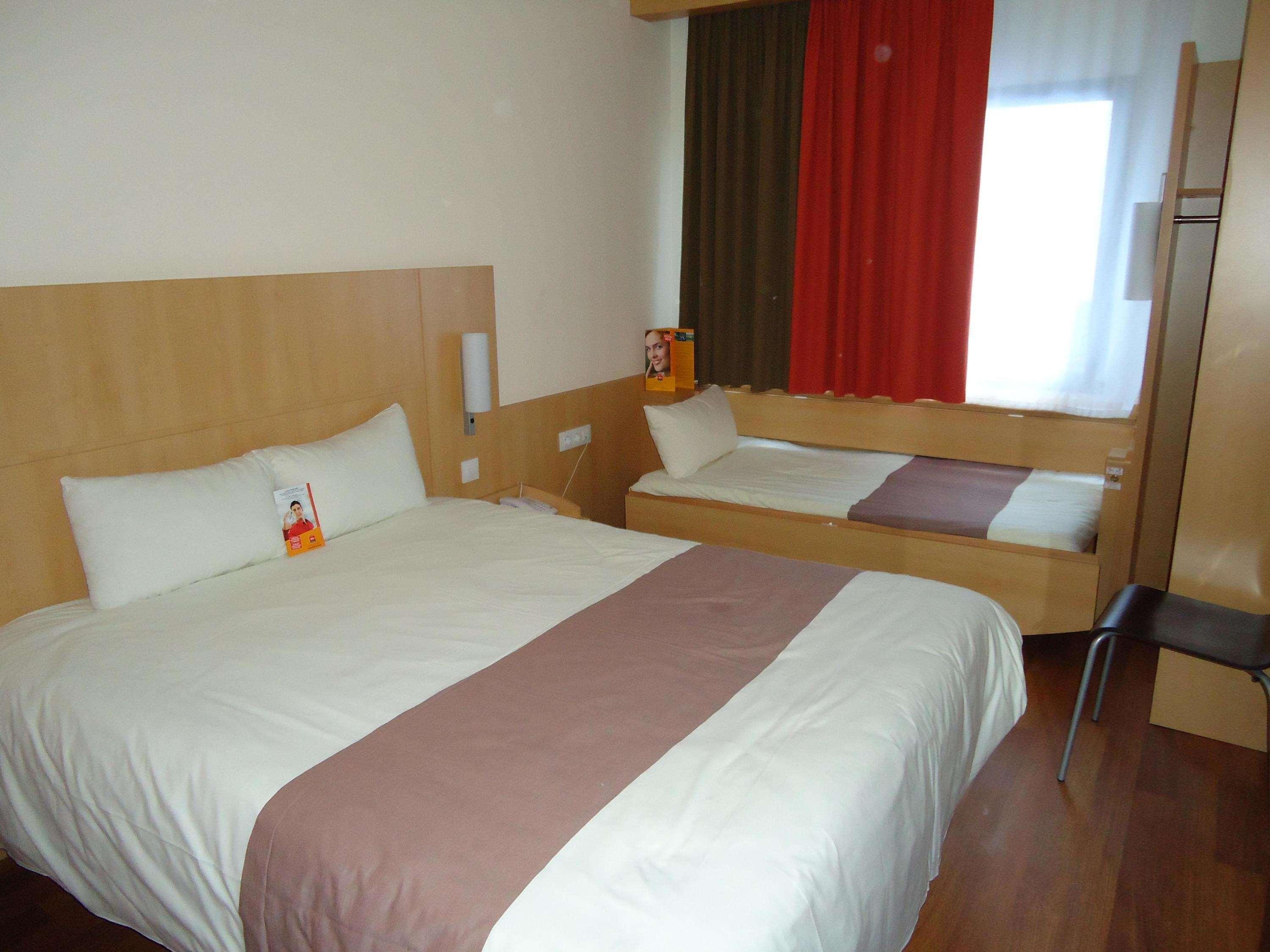 Ibis Girona