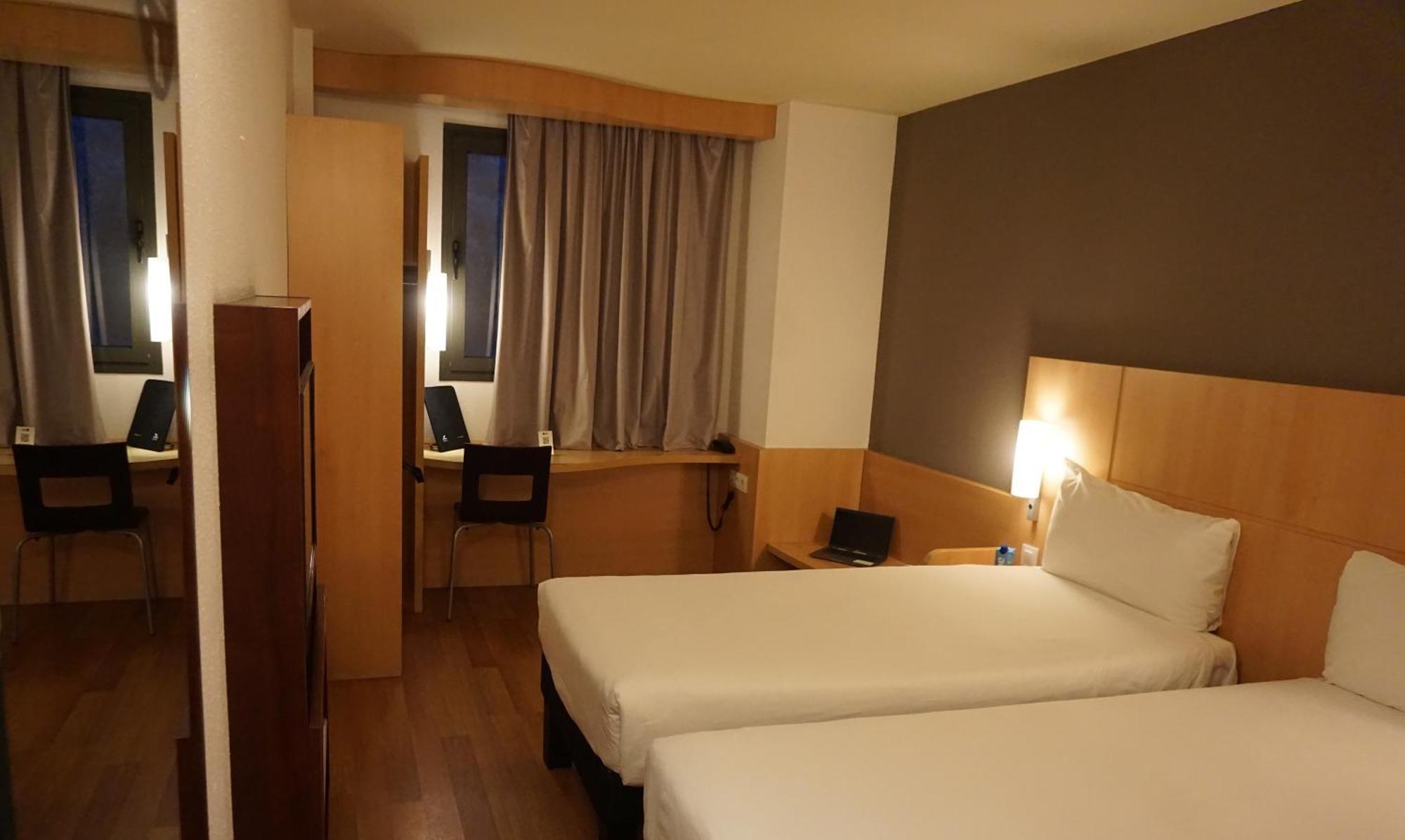 Ibis Hotel 2*